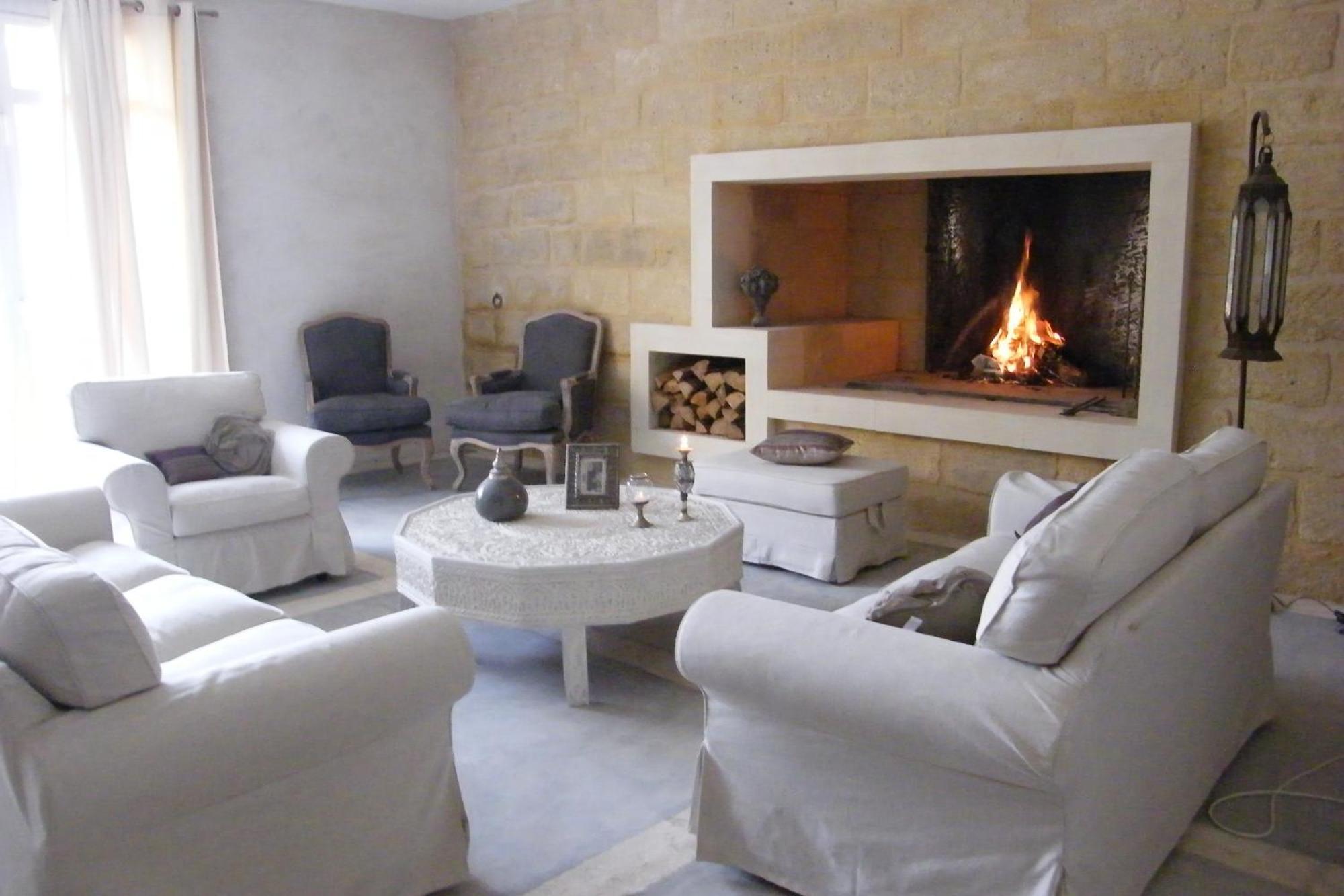 Chambres D'Hotes La Maison De Leonie Collias Exteriér fotografie