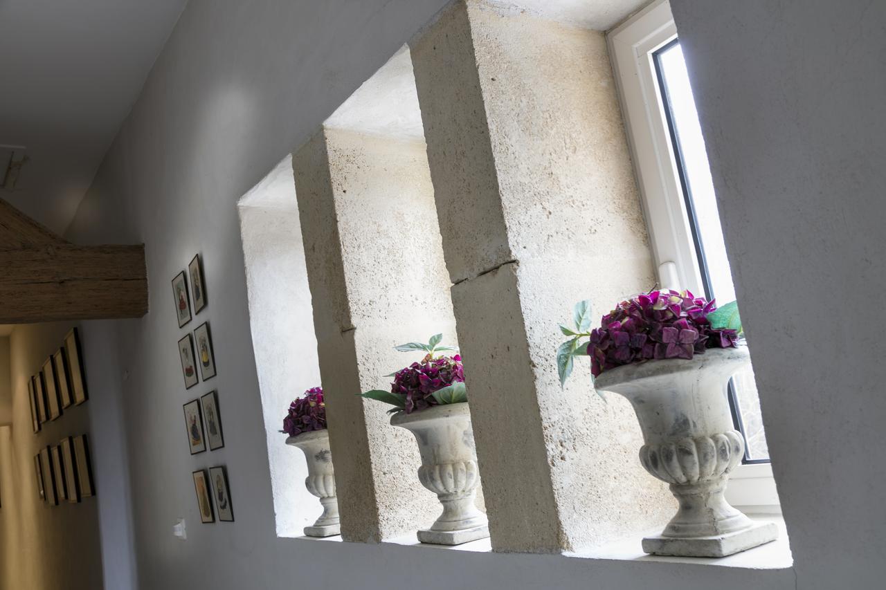 Chambres D'Hotes La Maison De Leonie Collias Exteriér fotografie